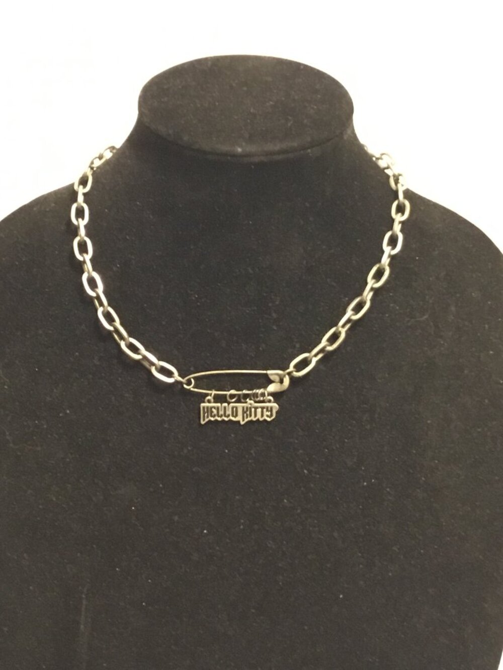 Very cool Hello Kitty chain necklace by Sanrio
